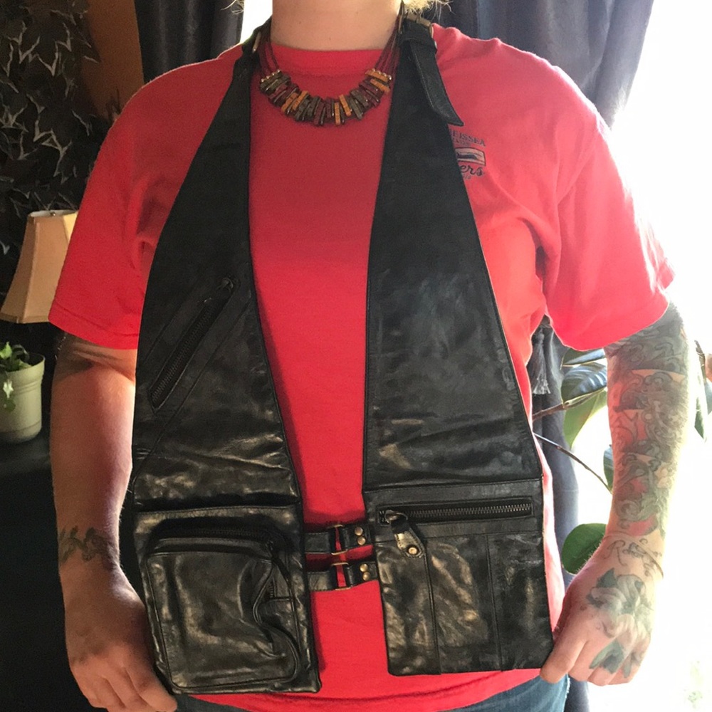 Leather halter wallet